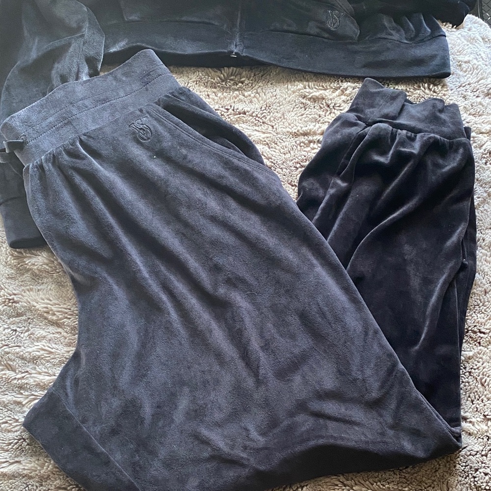 Victoria's Secret Onyx Velour Lounge sweatsuit set .